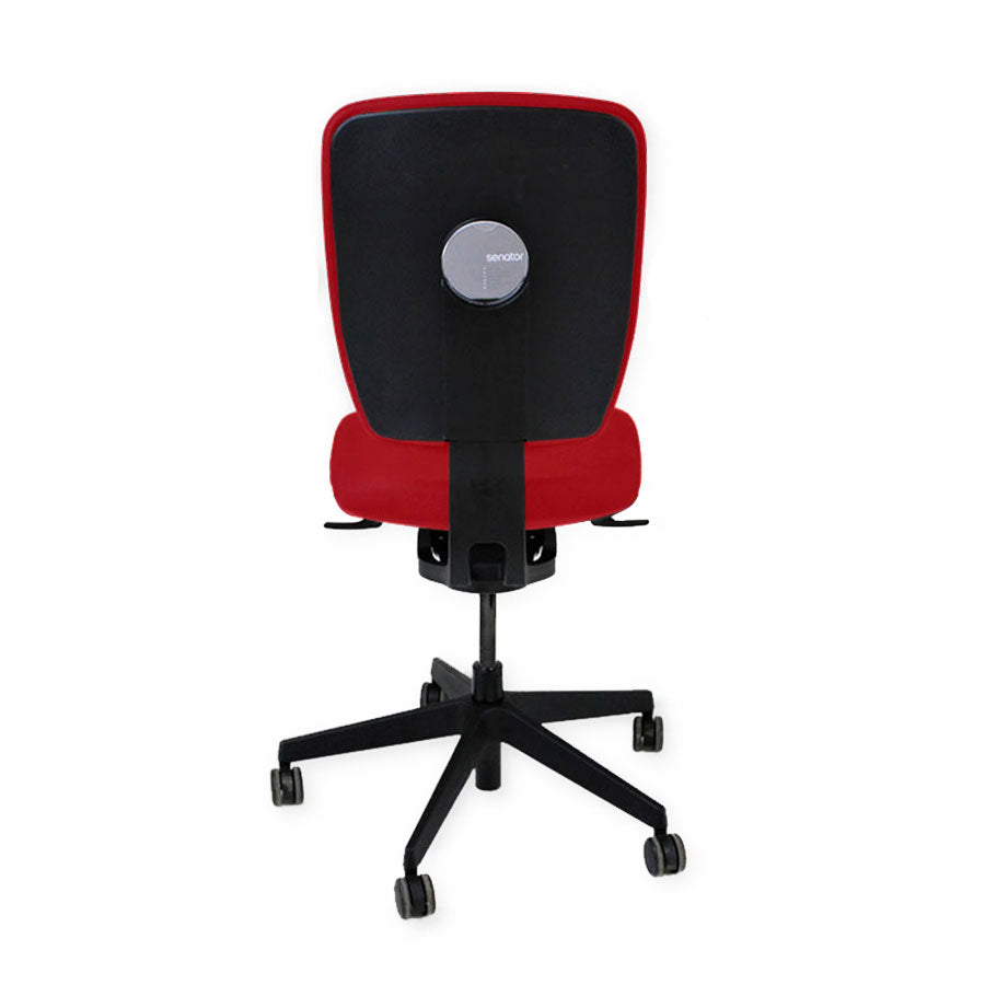 <tc>Senator</tc>: <tc>Dash</tc> Chaise de travail entièrement réglable en tissu rouge sans accoudoirs - Reconditionnée