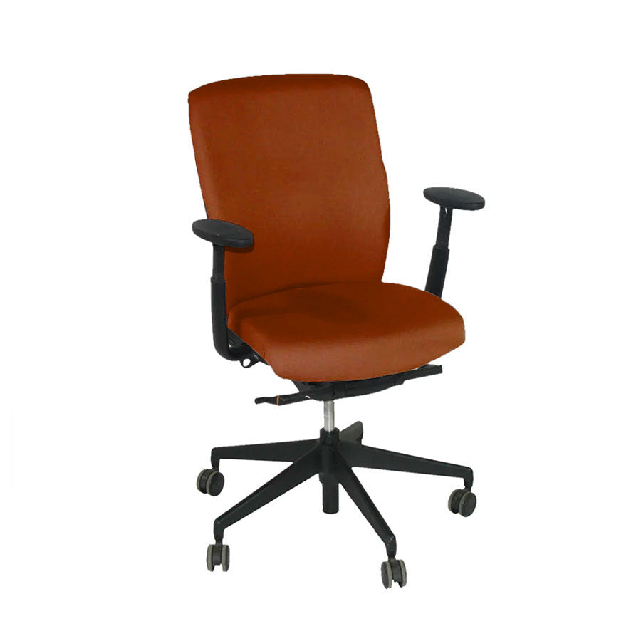 <tc>Senator</tc>: Chaise de bureau Enigma S21 avec cadre noir en cuir beige - Reconditionnée
