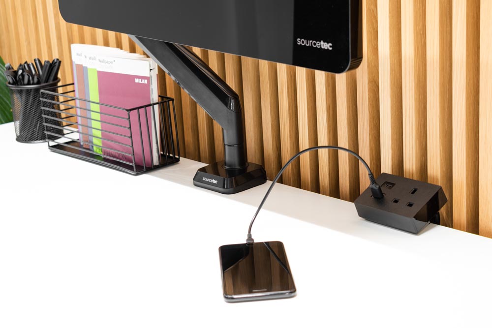 Module de puissance de bureau Nano en noir