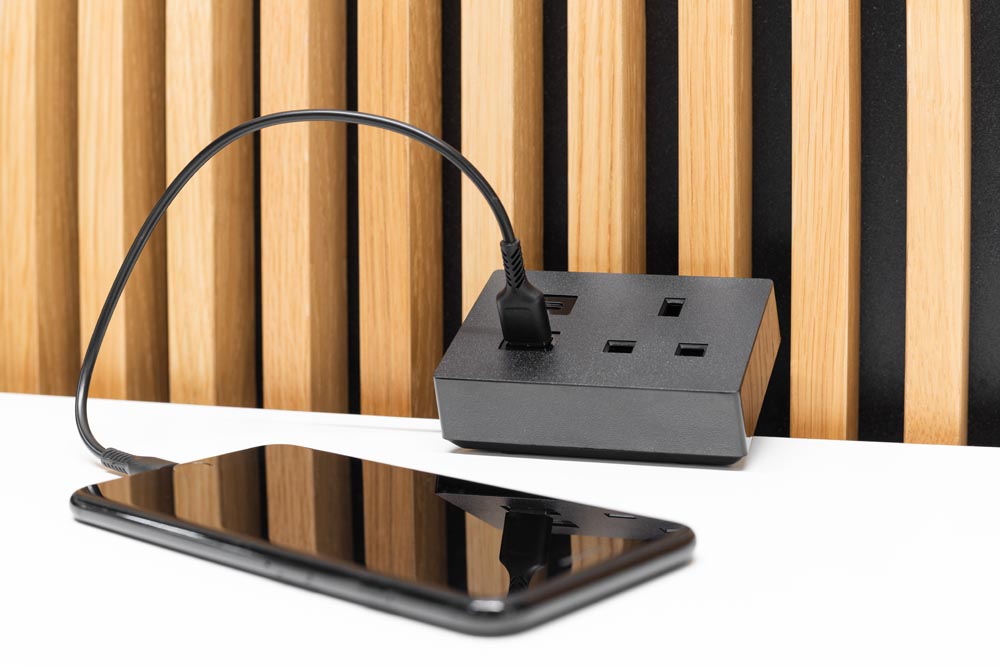 Module de puissance de bureau Nano en noir