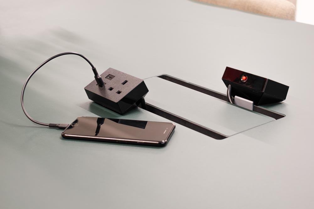 Module de puissance de bureau Nano en noir
