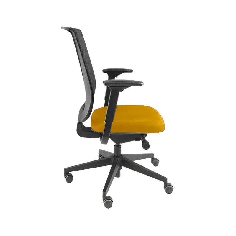 <tc>Steelcase</tc>: Chaise de bureau Reply avec dossier en maille et tissu jaune - Reconditionnée
