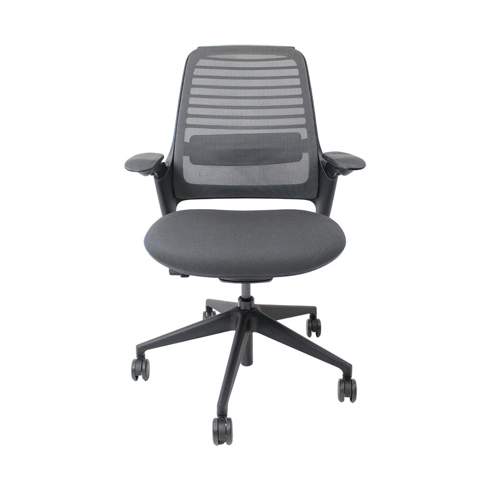 <tc>Steelcase</tc>: Chaise de bureau ergonomique Série 1 en tissu gris - Reconditionnée