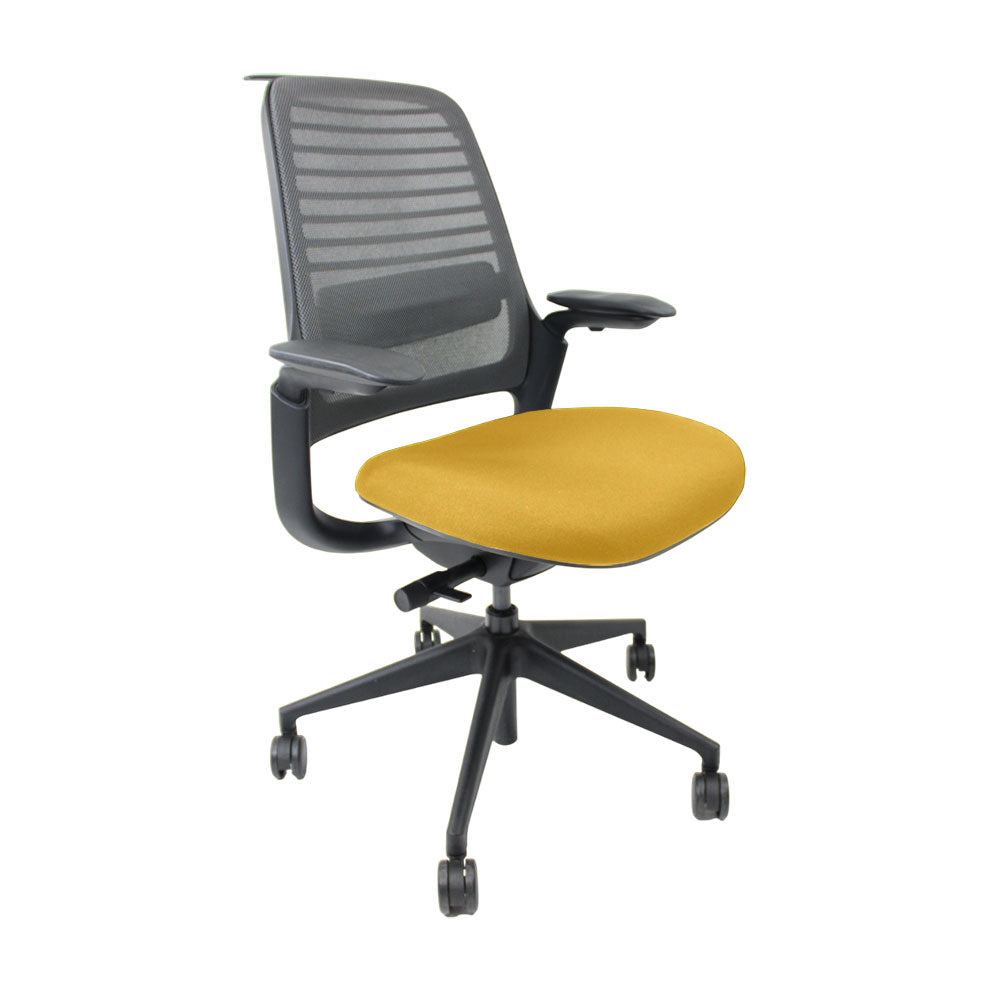 <tc>Steelcase</tc>: Chaise de bureau ergonomique Série 1 en tissu jaune - Reconditionnée