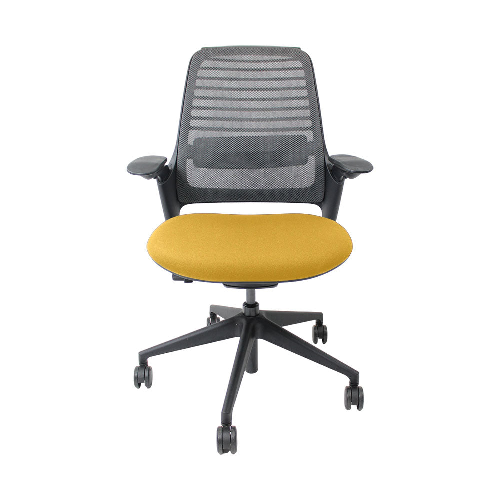 <tc>Steelcase</tc>: Chaise de bureau ergonomique Série 1 en tissu jaune - Reconditionnée