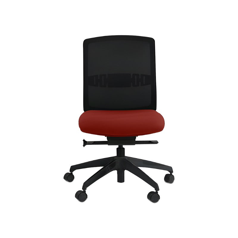 <tc>Steelcase</tc>: Chaise de travail Reply (cadre noir) sans accoudoirs - Reconditionnée