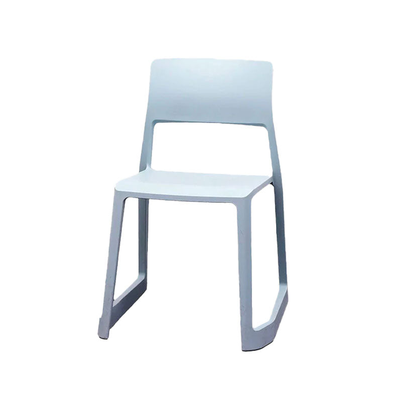 <tc>Vitra</tc>: Chaise de cantine Tip Ton - Bleu clair - Reconditionnée