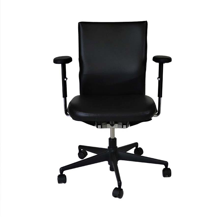 <tc>Vitra</tc>: <tc>Axess</tc> Chaise de bureau en cuir noir - Reconditionnée