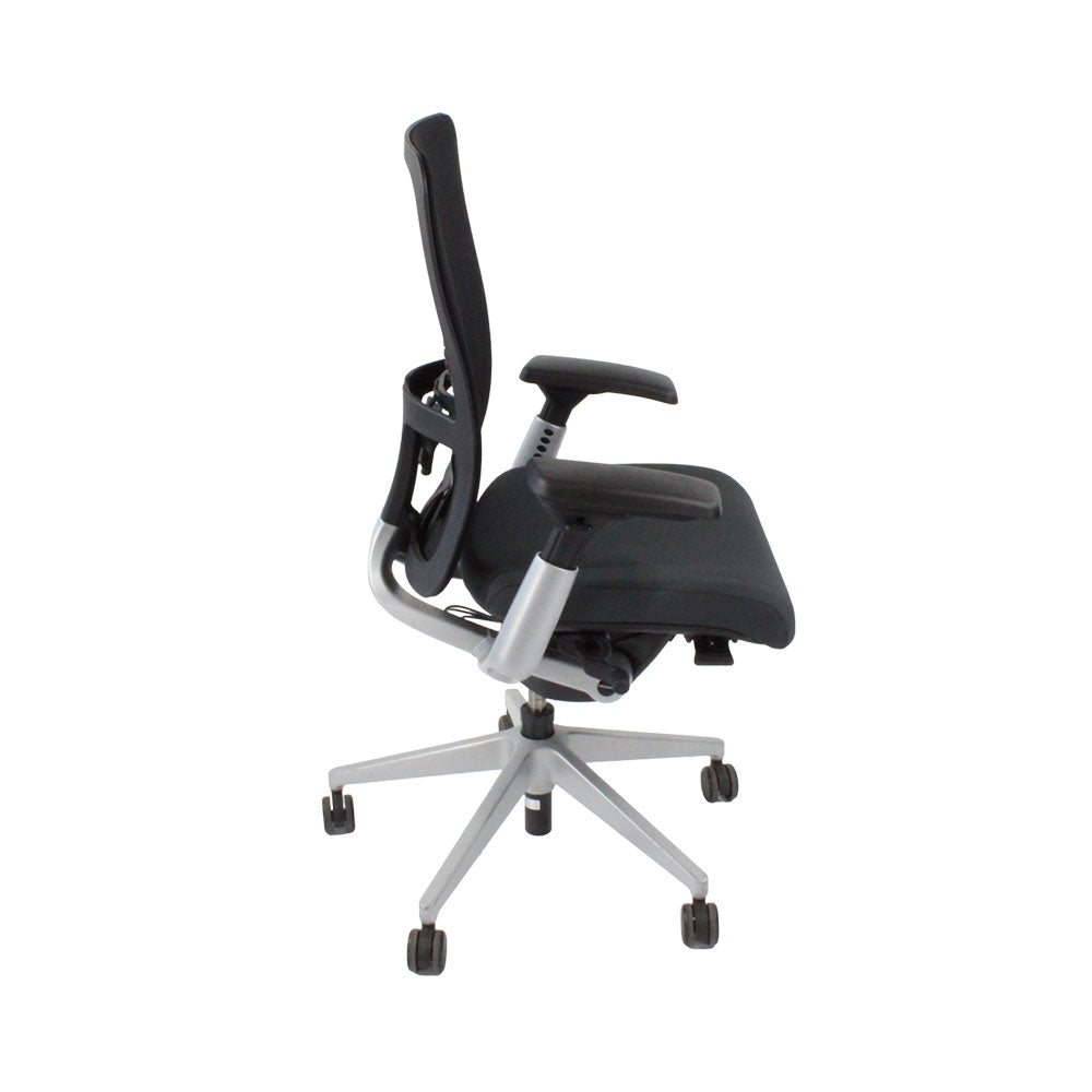 <tc>Haworth</tc>: <tc>Zody Comforto</tc> Chaise de bureau 89 en tissu noir/cadre gris - Reconditionnée