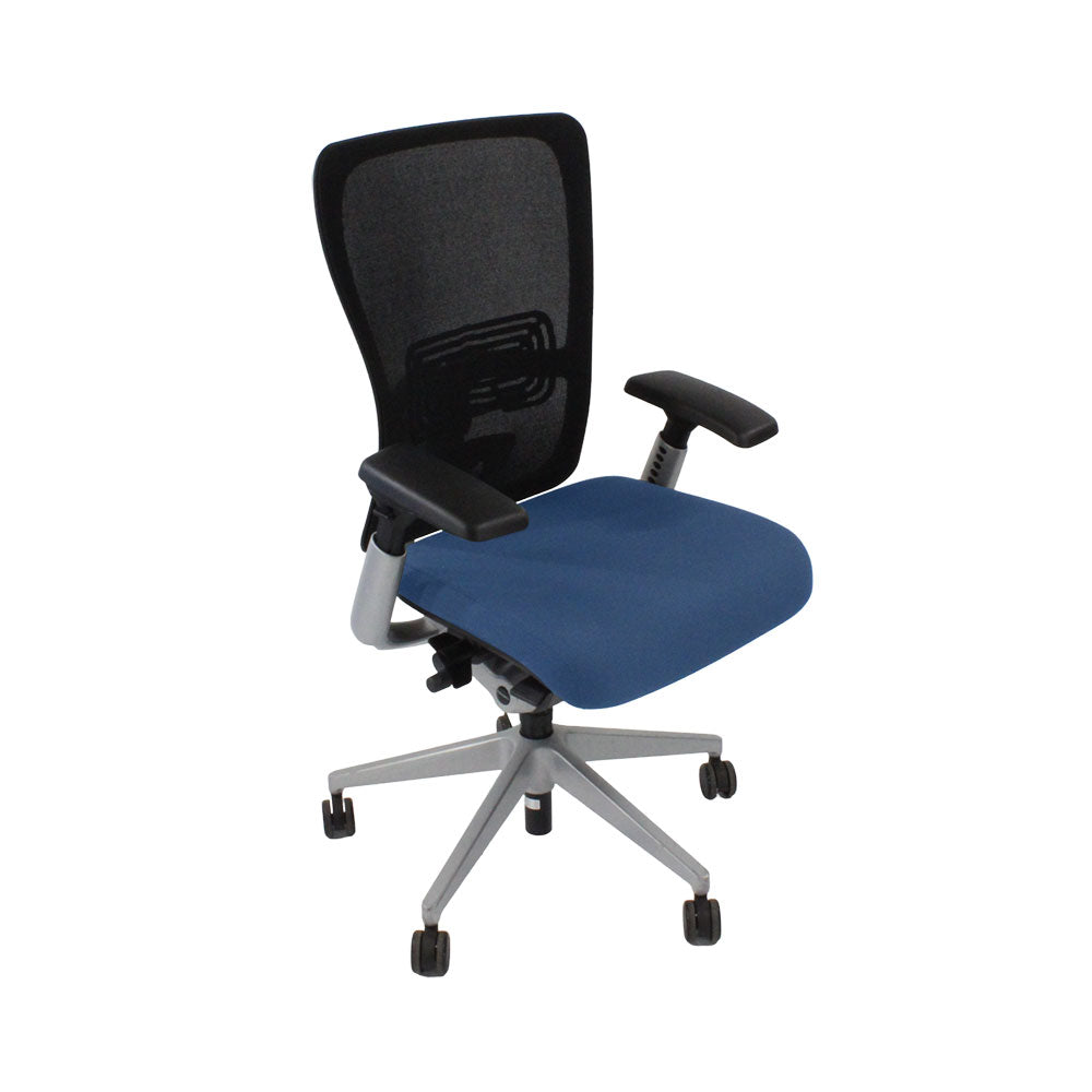 <tc>Haworth</tc>: <tc>Zody Comforto</tc> Chaise de bureau 89 en tissu bleu/cadre gris - Rénovée