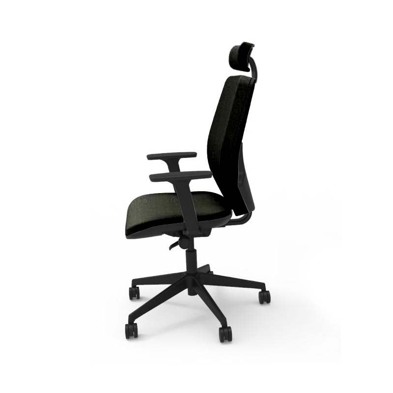 Saxen: Hide Office Chair - Medium Back with Headrest in Black Leather - Refurbished