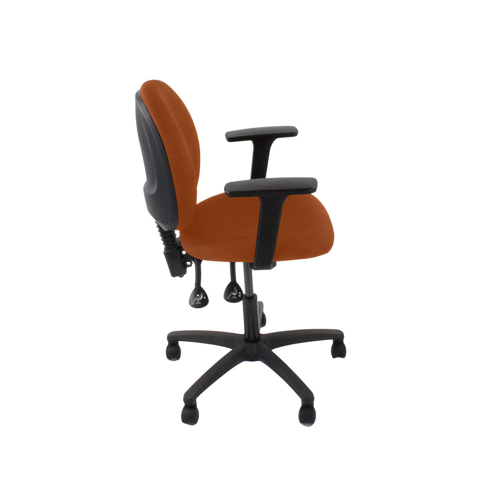 Saxe : <tc>Scoop</tc> Chaise d'opérateur en cuir beige - Rénovée