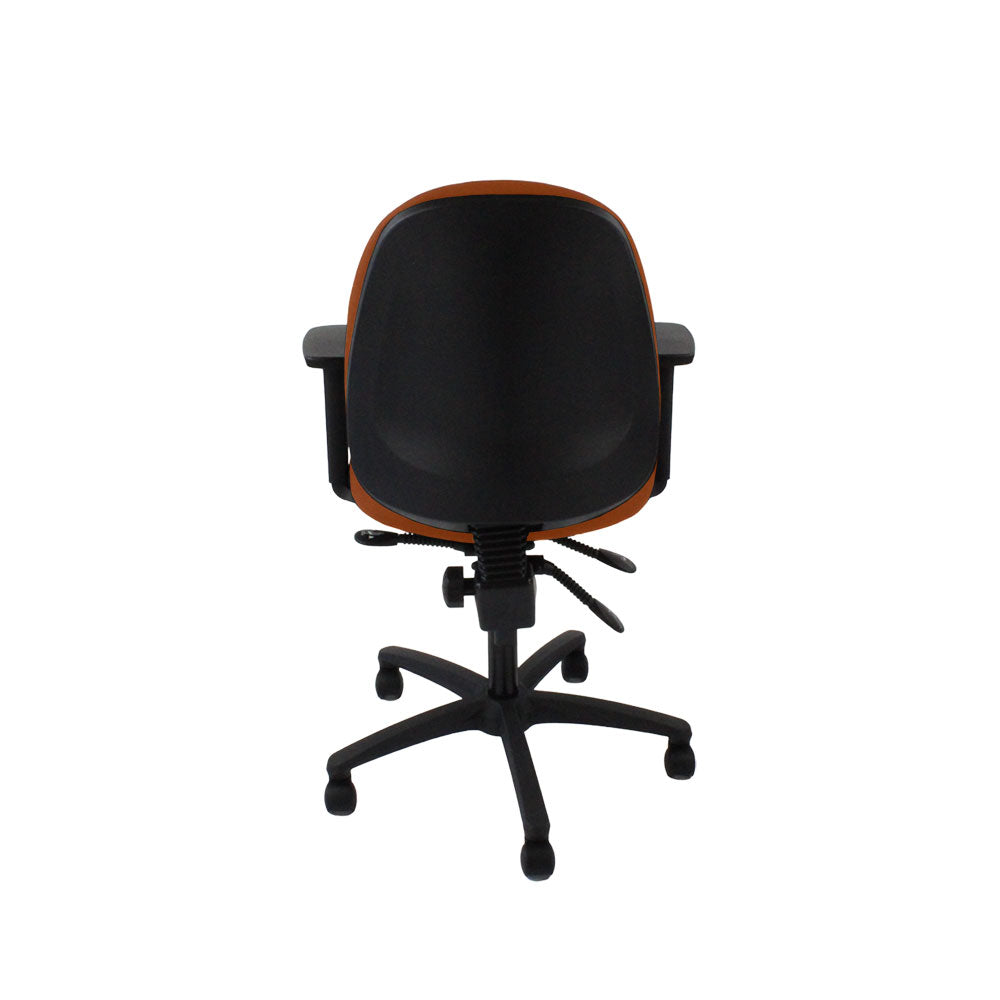Saxe : <tc>Scoop</tc> Chaise d'opérateur haute en cuir beige - Rénovée
