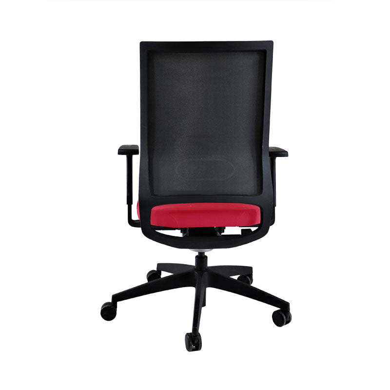 <tc>Sedus</tc>: <tc>Quarterback</tc> Chaise de bureau avec cadre noir et tissu rouge - Reconditionnée