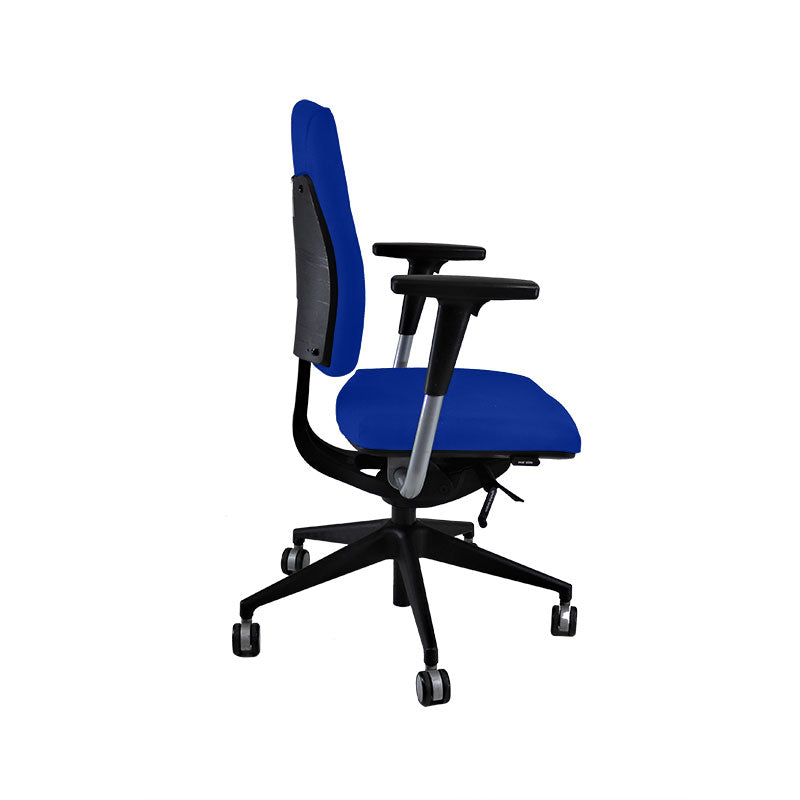 <tc>Senator</tc>: <tc>Sprint</tc> Chaise de bureau en tissu bleu - Reconditionnée