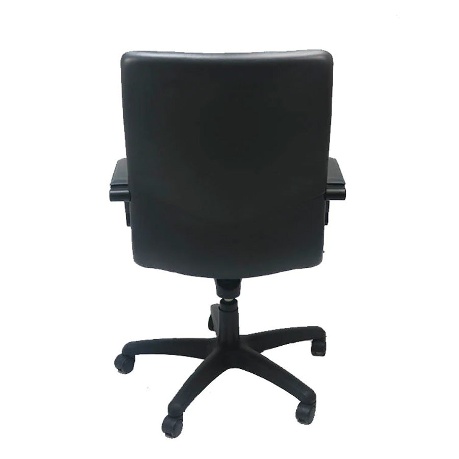 Nienkamper : <tc>Senator</tc> Chaise de salle de réunion - Rénovée