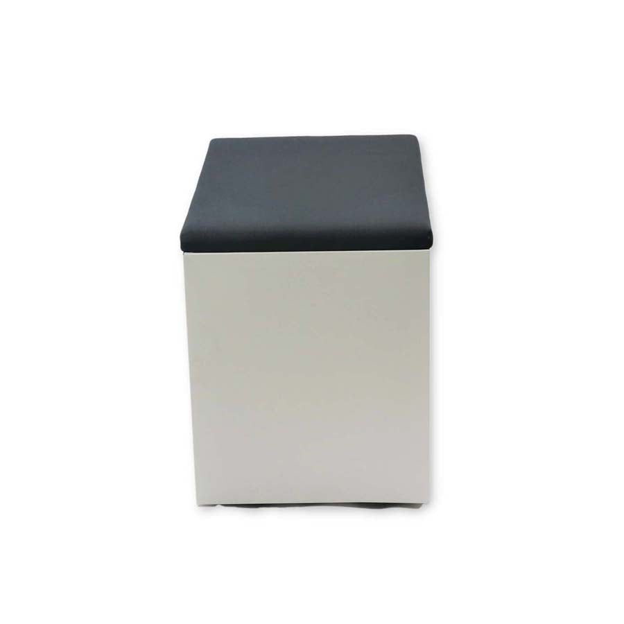 <tc>Steelcase</tc>: Piédestal mobile avec fonction siège - Remis à neuf