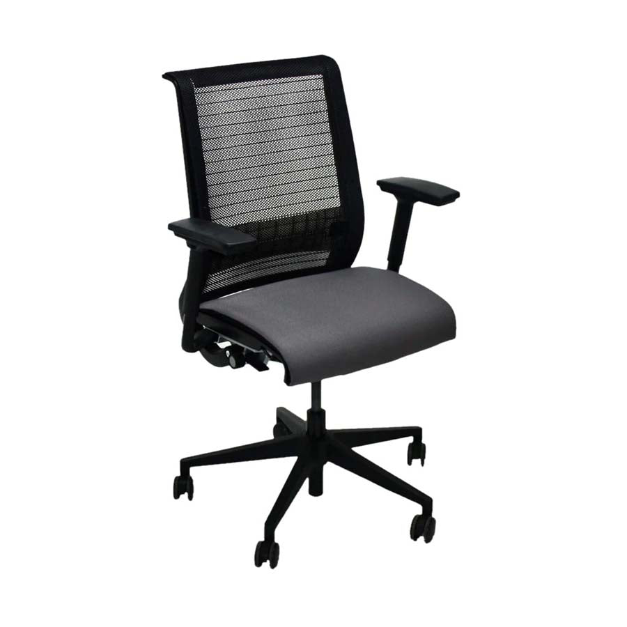 <tc>Steelcase</tc>: <tc>Think V1</tc> Chaise de bureau - Reconditionnée