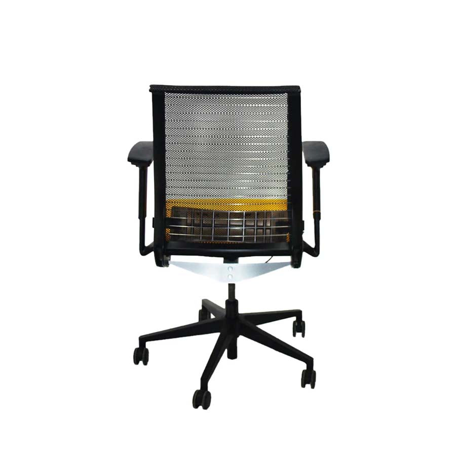 <tc>Steelcase</tc>: <tc>Think V1</tc> Chaise de bureau - Reconditionnée