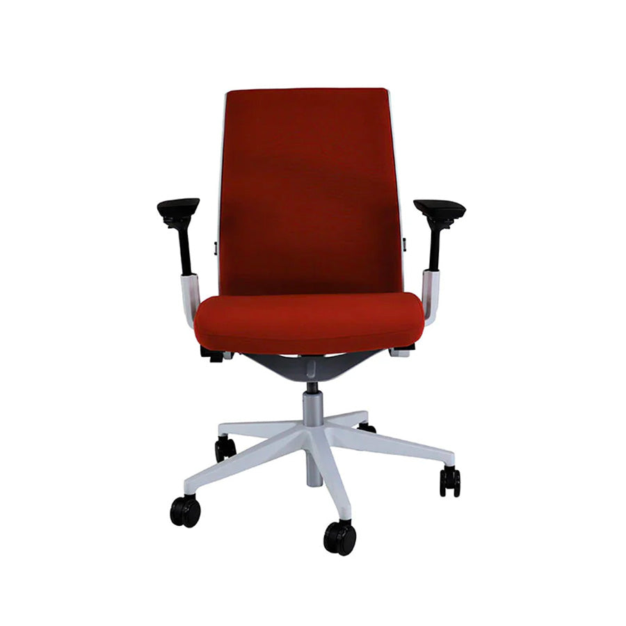 Steelcase: Think V2 Office Chair - Refurbished