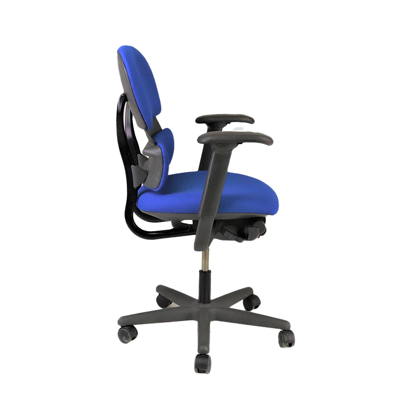 KI : Chaise de travail de bureau Impulse en tissu bleu - Remis à neuf