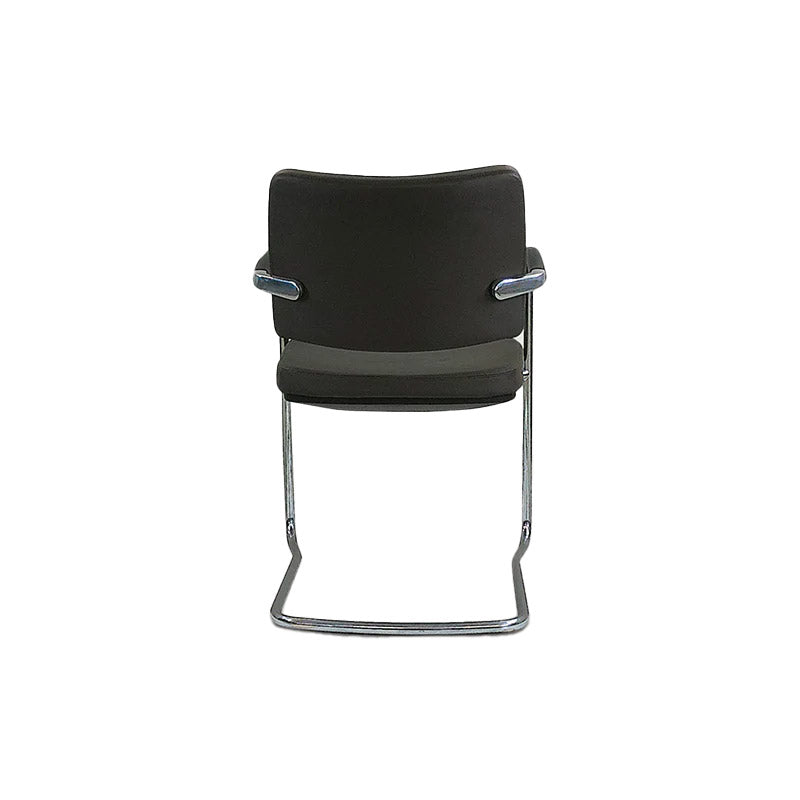 Boss Design : Chaise de réunion Pro Cantilever en cuir noir - Remis à neuf