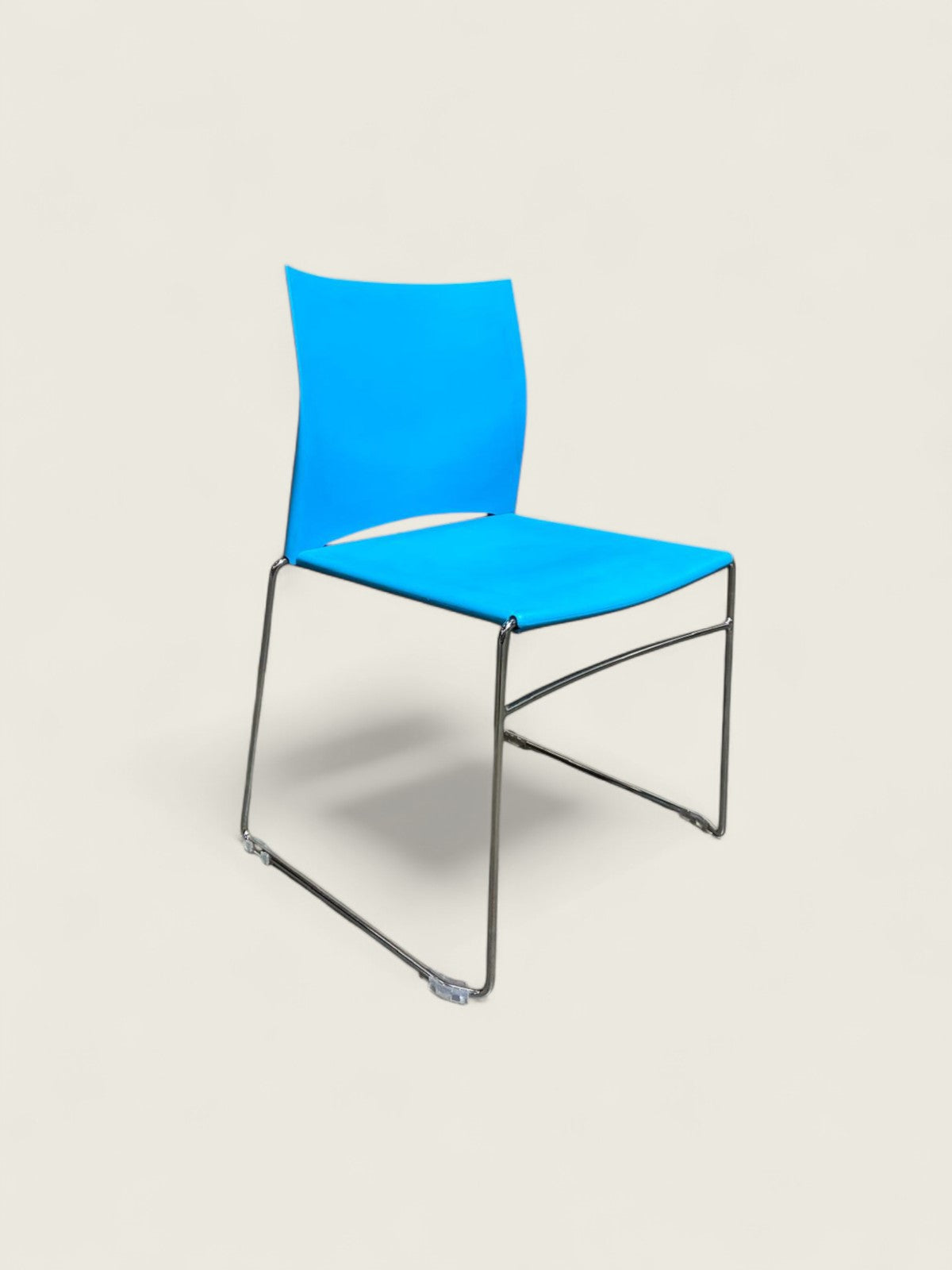 <tc>Connection</tc>: Chaise d'appoint bleue pour visiteurs - Reconditionnée