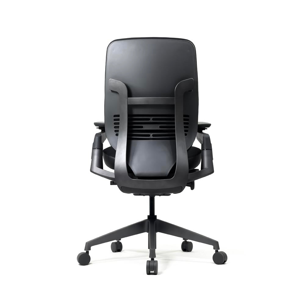 <tc>Steelcase</tc>: Chaise de travail ergonomique Gesture avec accoudoirs à 360 degrés - Reconditionnée