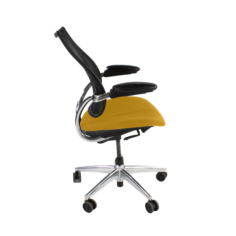 Humanscale : Chaise de travail Liberty en tissu jaune/cadre en aluminium - Remis à neuf