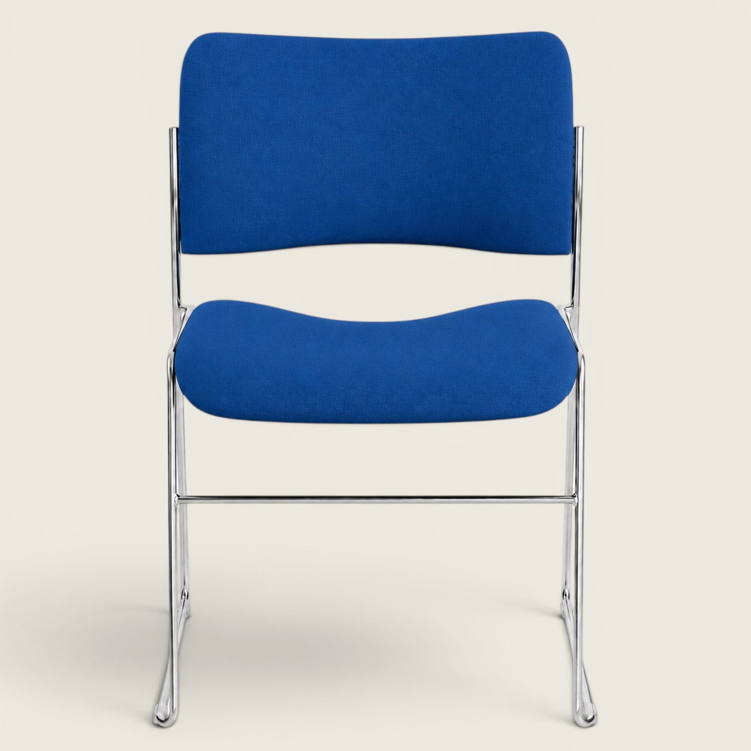 Howe: 40/4 chaise d'empilement - rénové