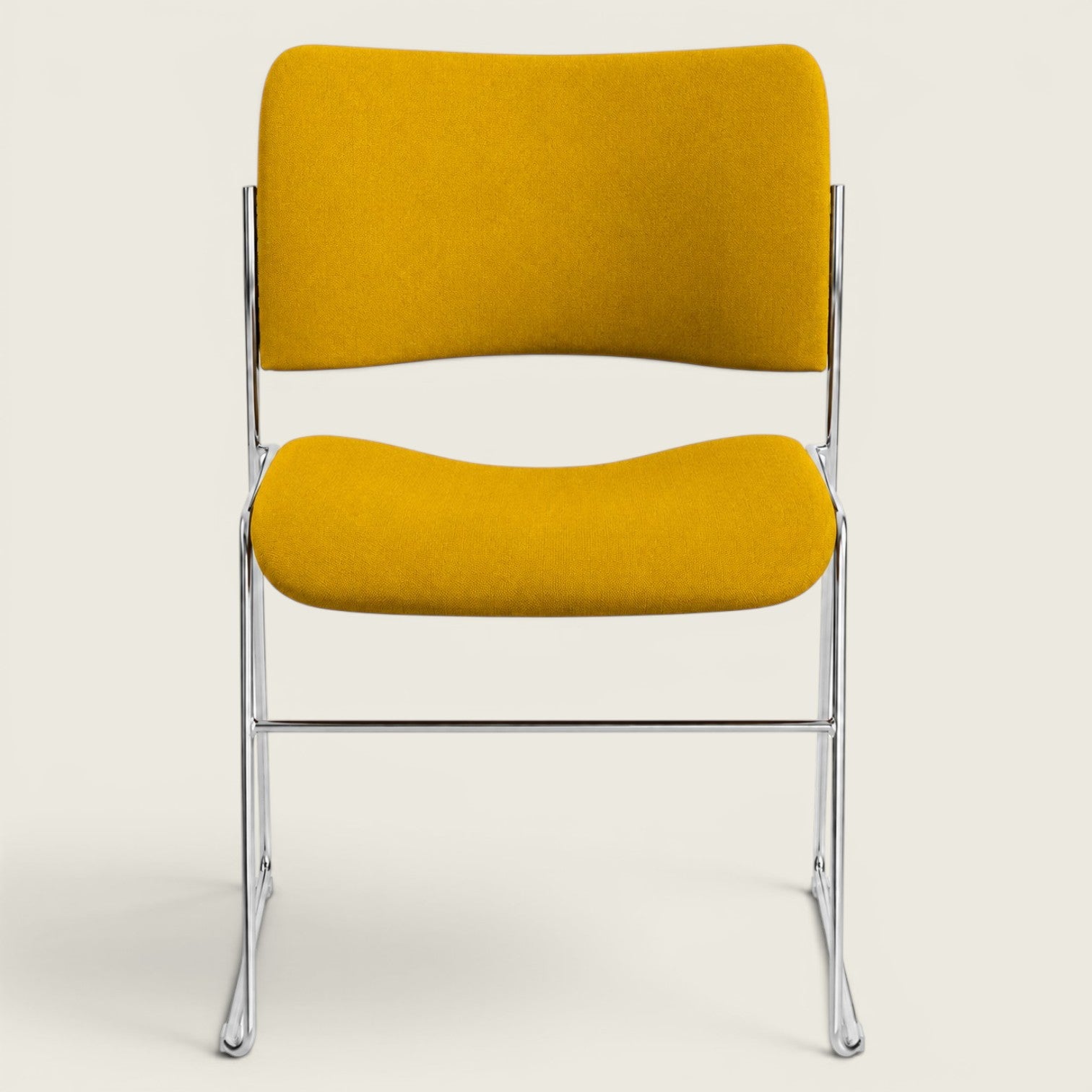 Howe: 40/4 chaise d'empilement - rénové