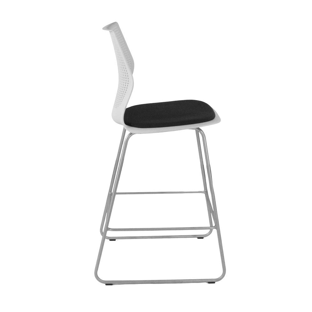 Knoll : Tabouret multigénération en tissu noir - Reconditionné