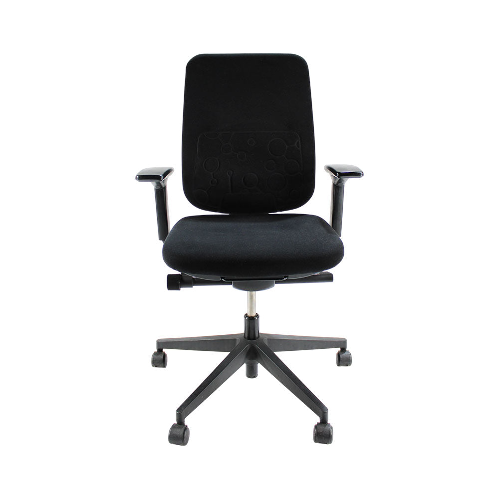 Steelcase: Reply Air Office Chair with Black Frame in Black Fabric - Refurbished