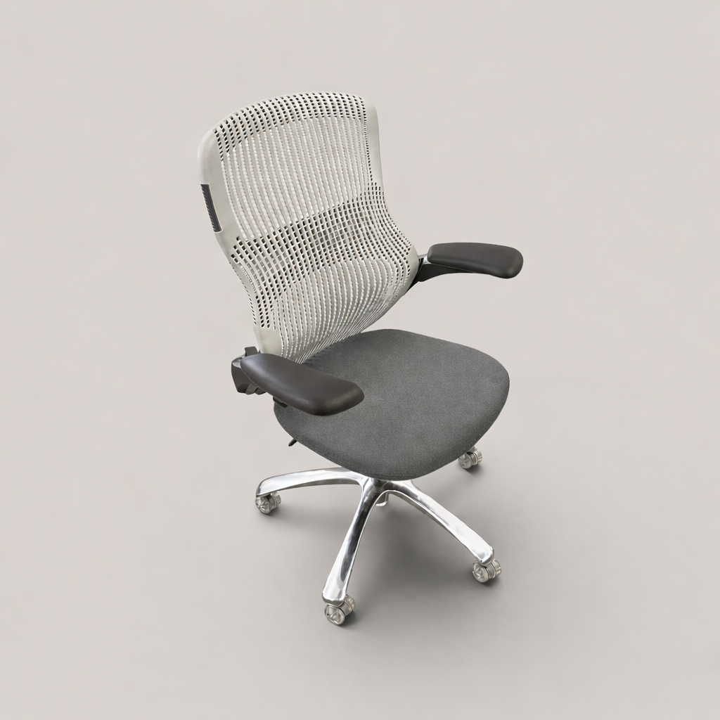 <tc>Knoll</tc>: Generation - Chaise de bureau grise - Remise à neuf