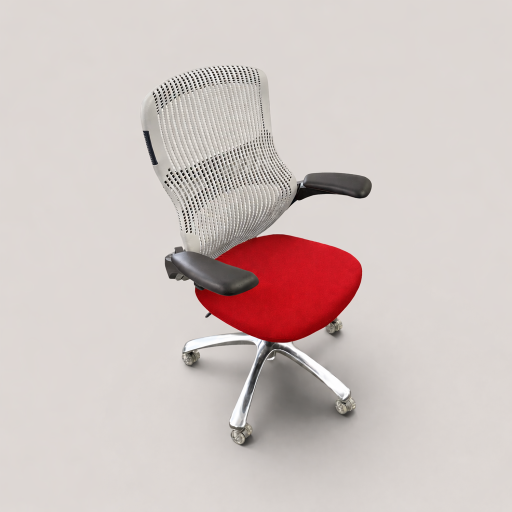 <tc>Knoll</tc>: Generation - Chaise de bureau rouge - Remis à neuf
