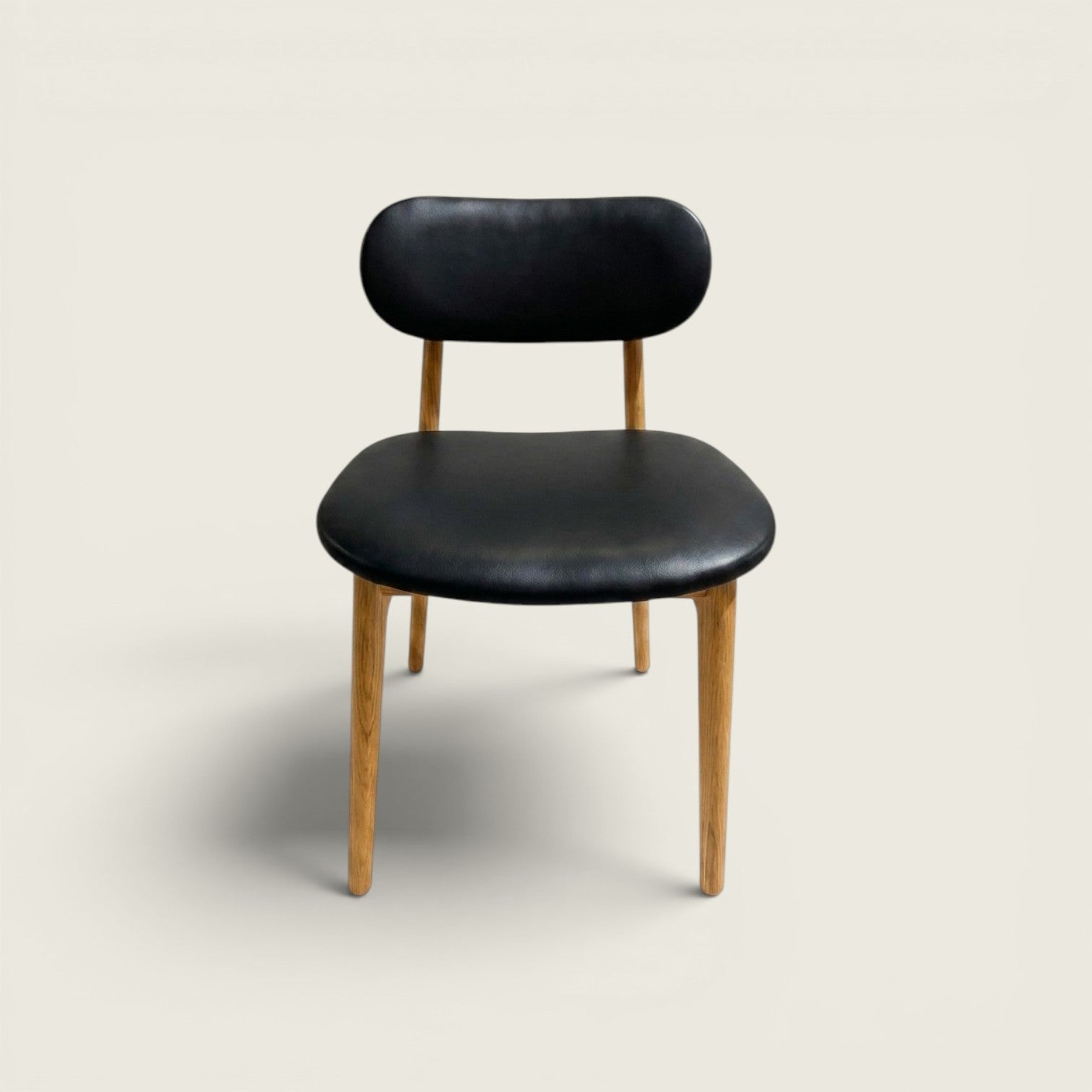Modus : Visiteurs/Chaise d'appoint en cuir - Remis à neuf