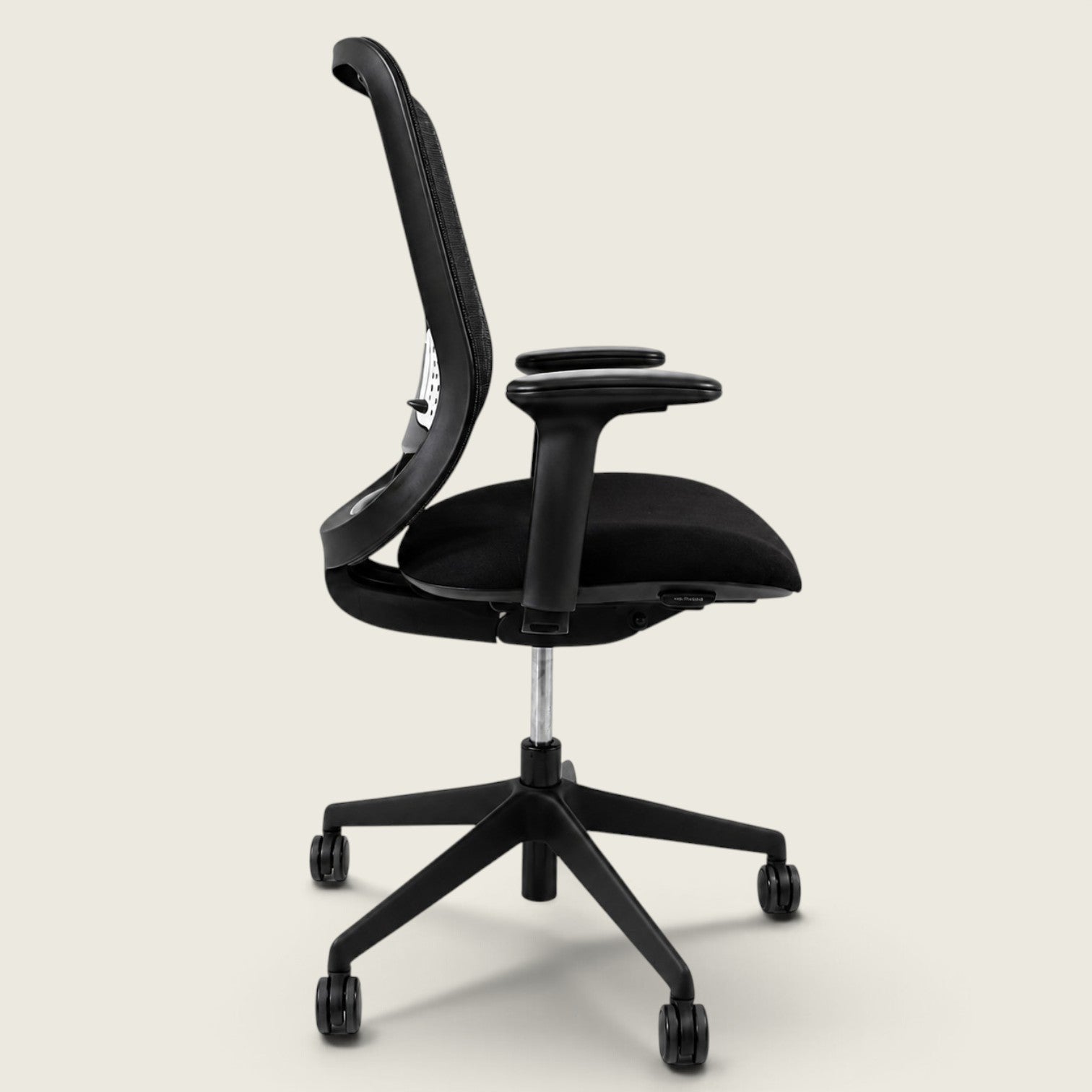 Orangebox: Do - Task Chair in Black Fabric - Refurbished