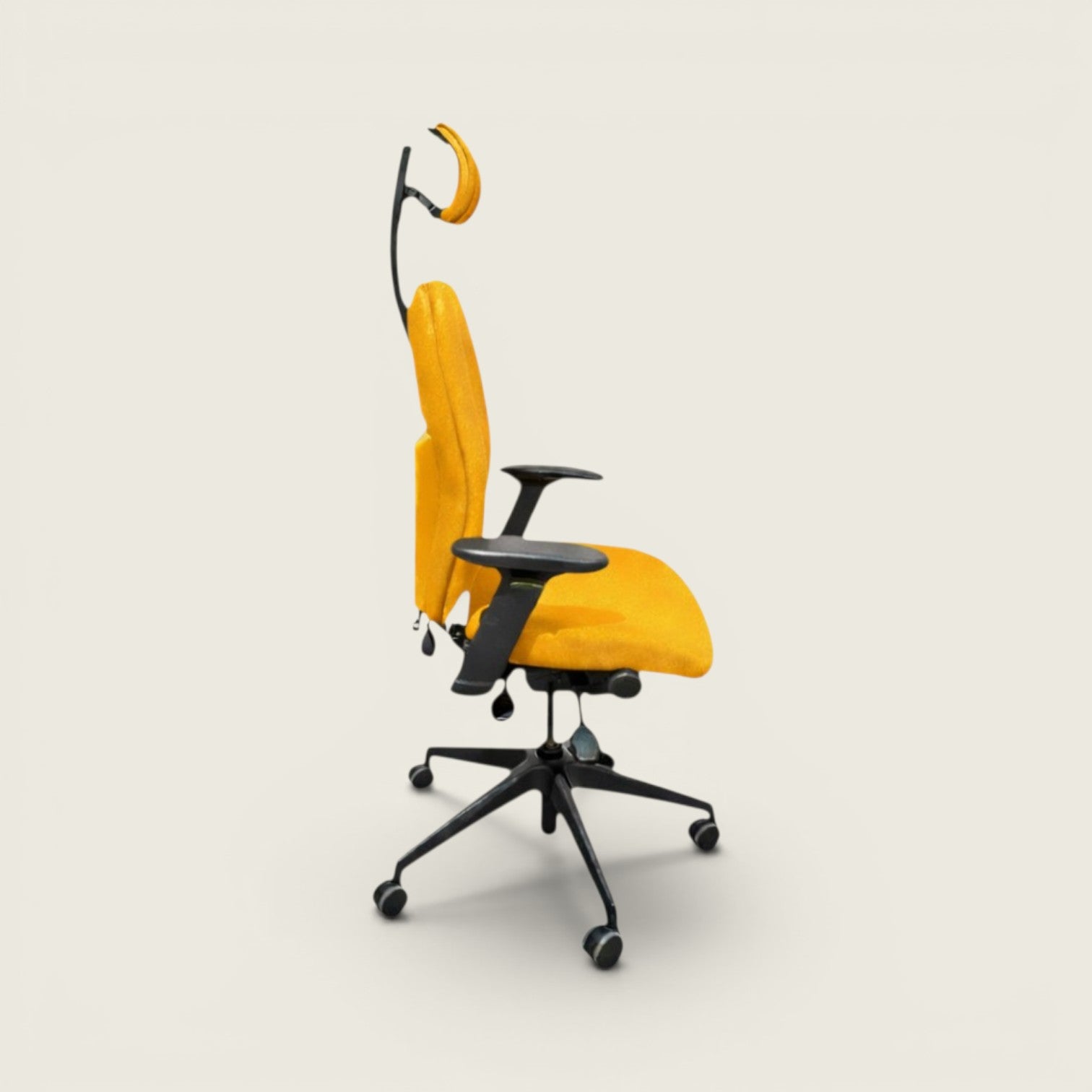 Posturite : Positiv Plus à dossier haut avec appui-tête en jaune - Remis à neuf