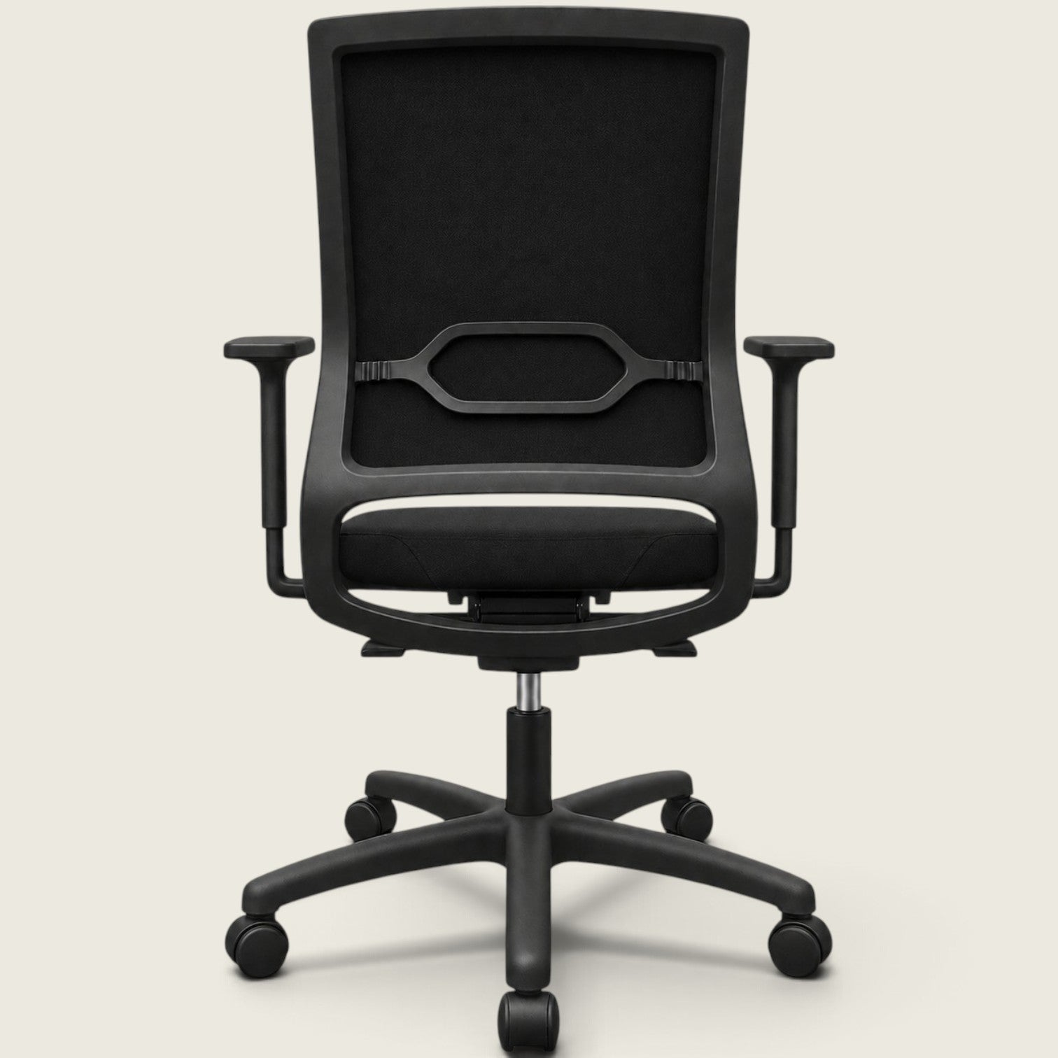 <tc>Sedus</tc>: <tc>Quarterback</tc> Chaise de bureau en tissu noir avec dossier en tissu noir, remise à neuf