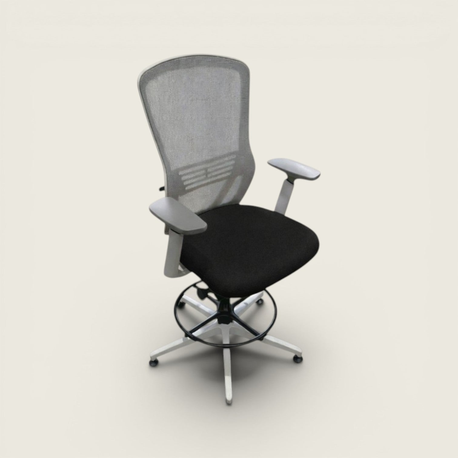 <tc>Senator</tc>Chaise de dessinateur Ousby noire - Remise à neuf