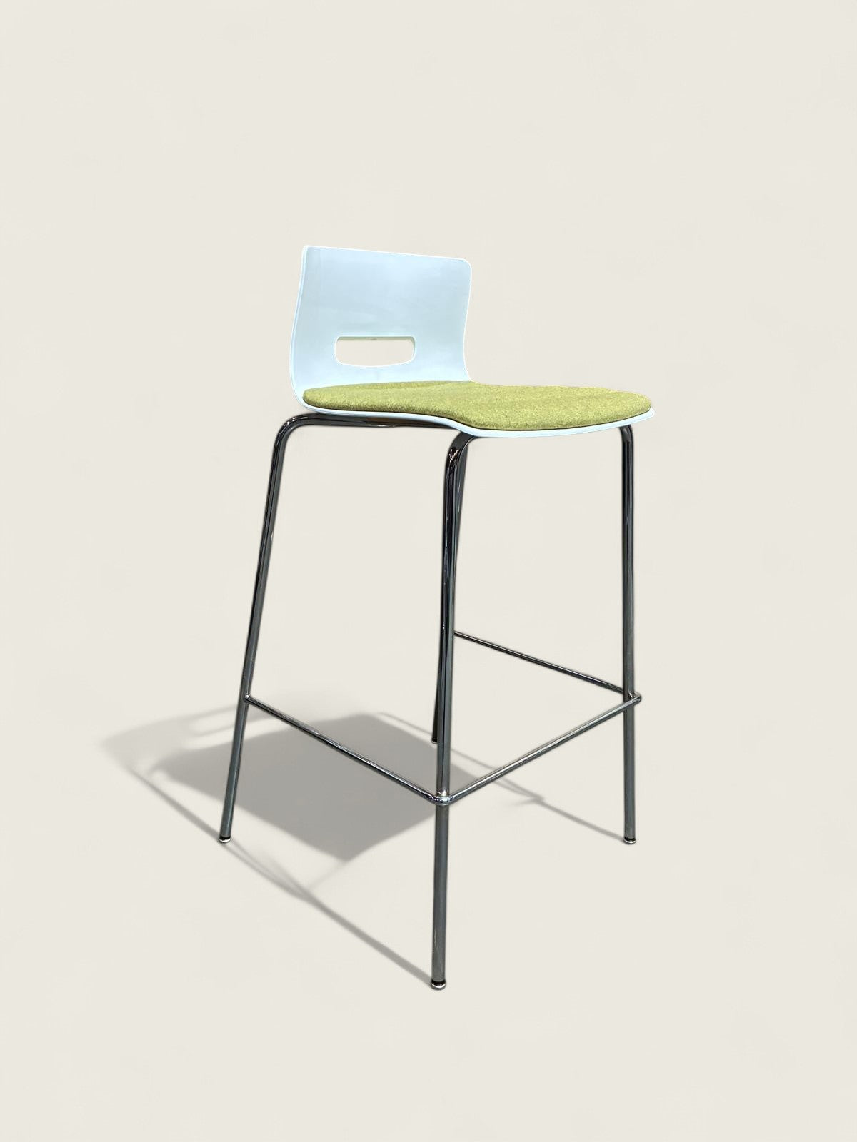 <tc>Senator</tc>: Tabouret de bar haut - Remis à neuf