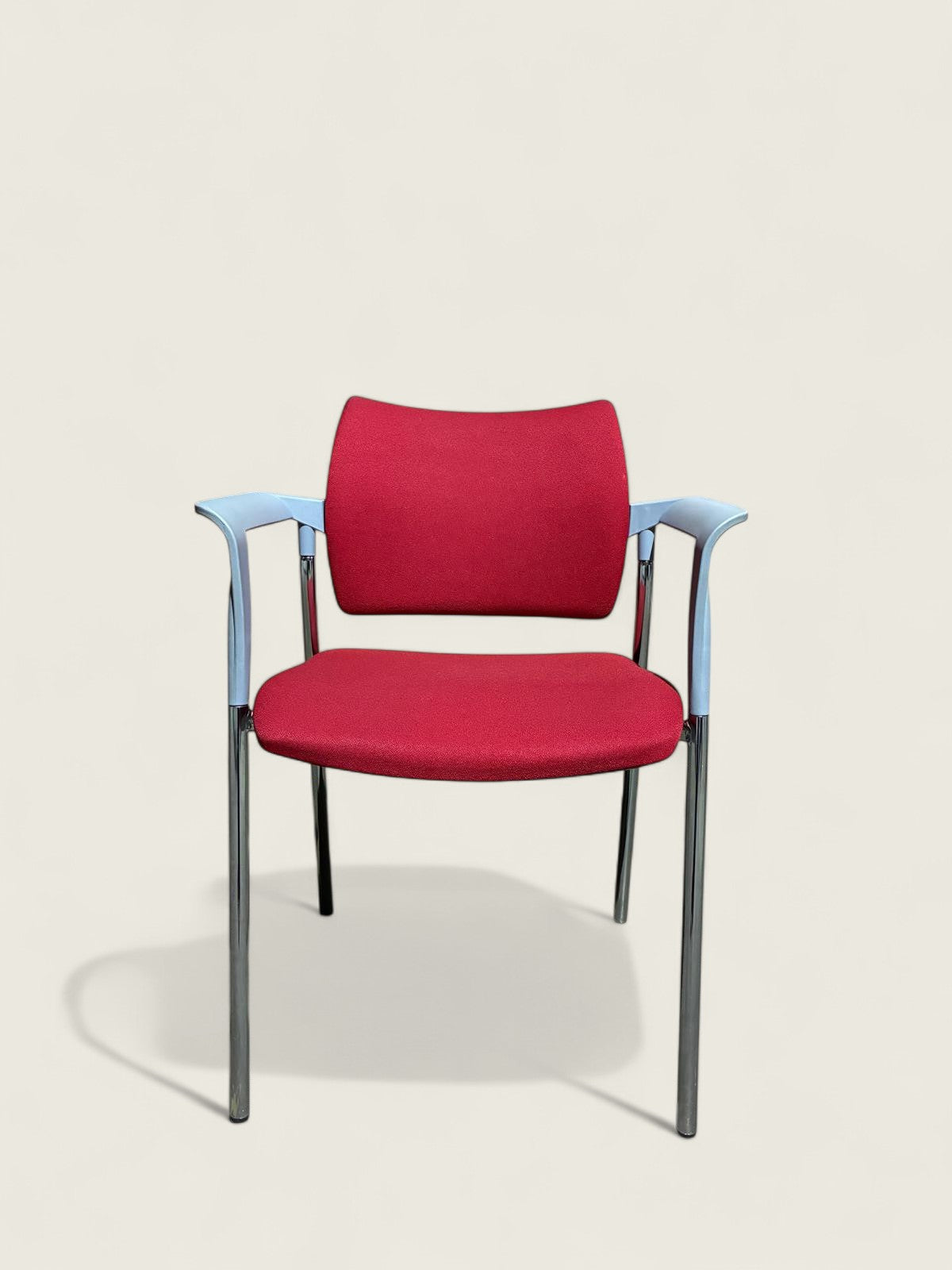 <tc>Boss Design</tc>: Fauteuil visiteur Torasen Kyos - Remis à neuf