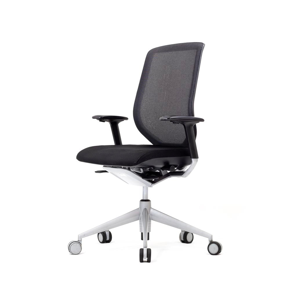 <tc>Actiu</tc>: Chaise de travail Trim avec accoudoirs - Reconditionnée