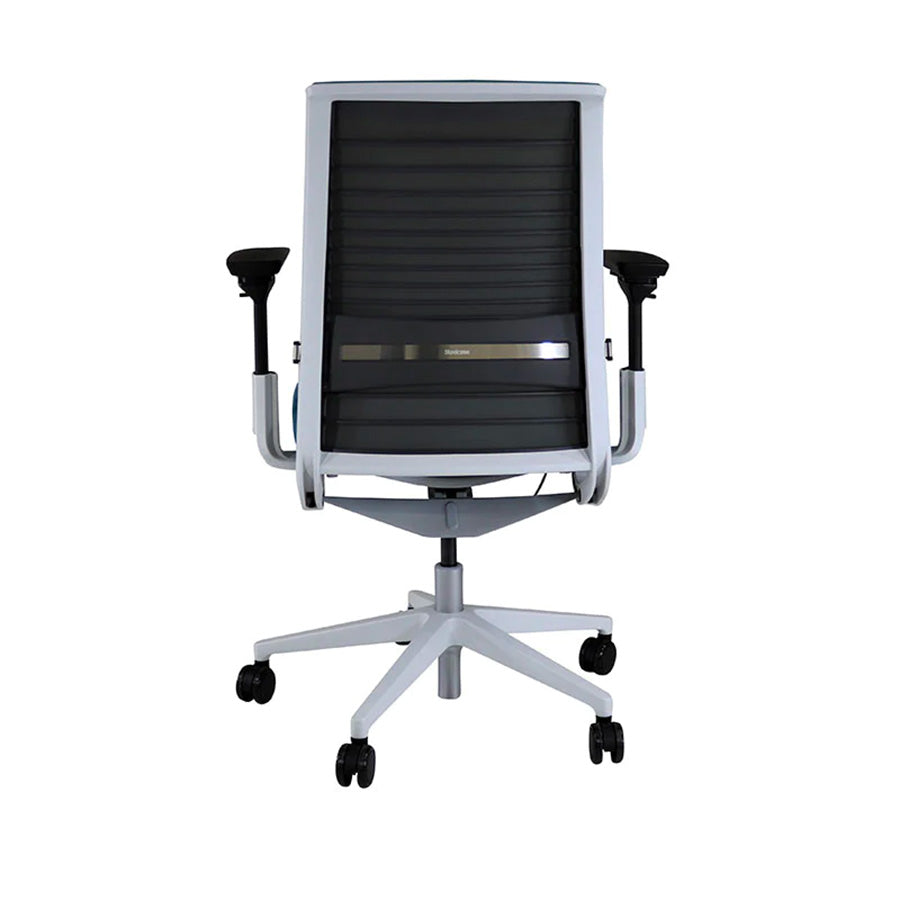 Steelcase : Chaise de bureau Think V2 - Reconditionnée